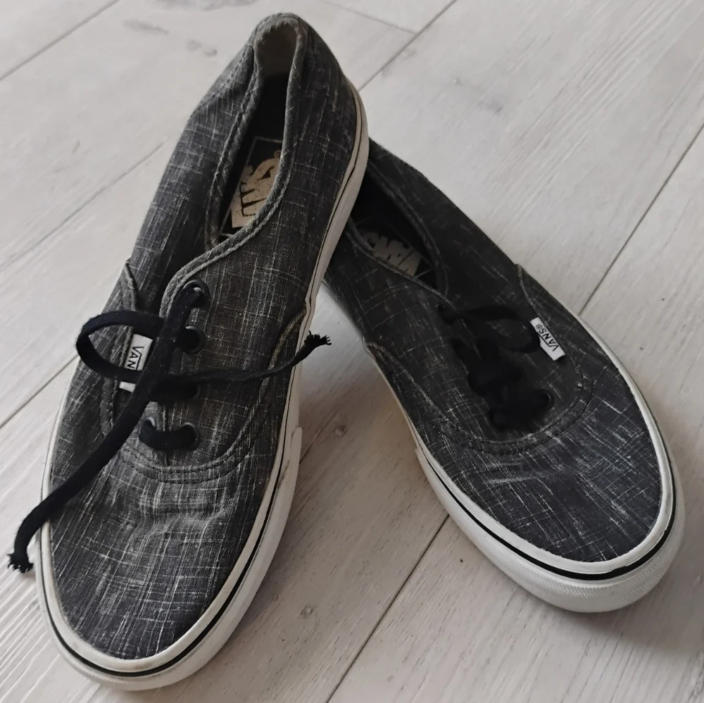 VANS Rare Black And Gray Canvas Sneakers Lace up - Picture 2 of 2